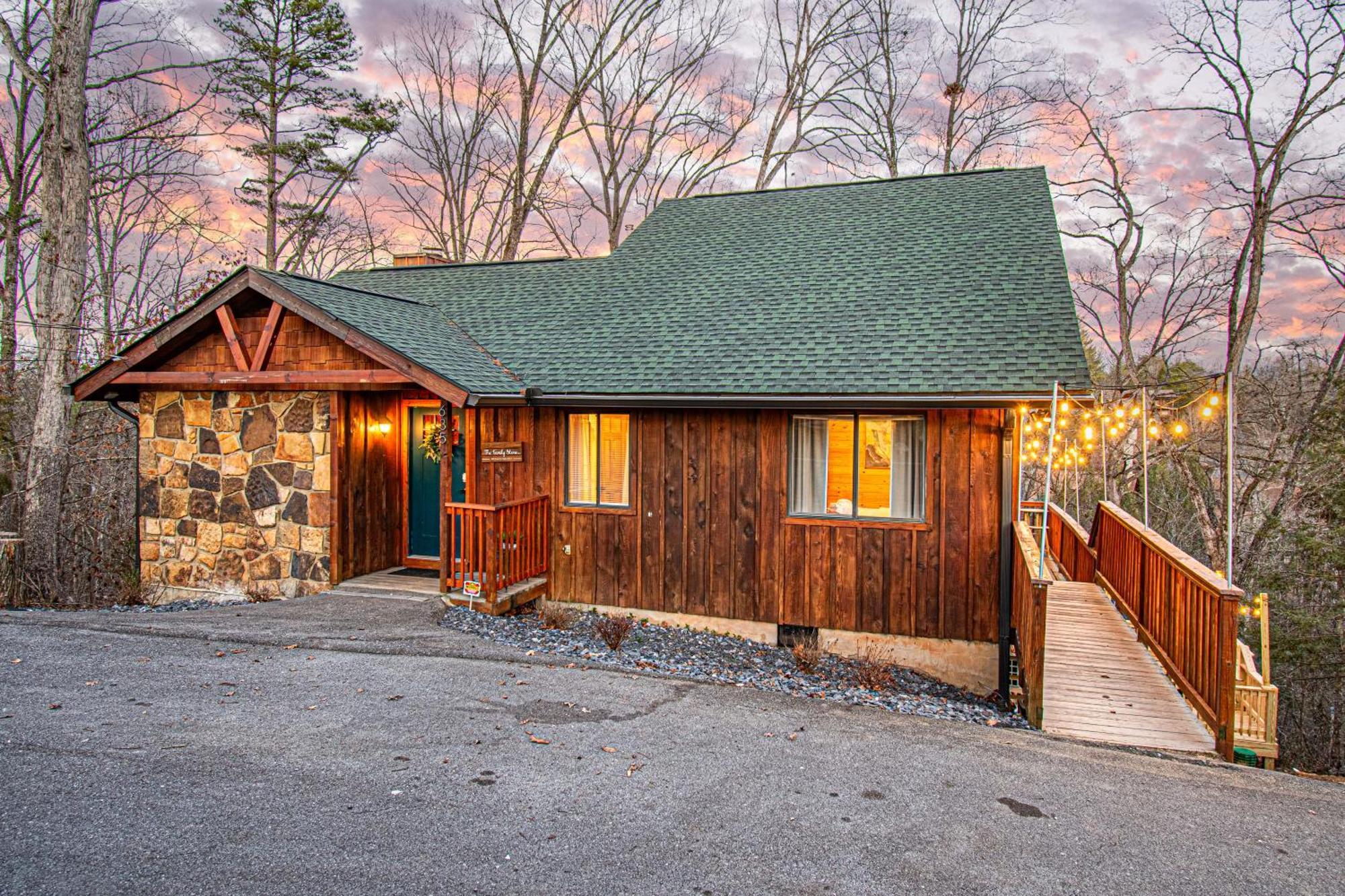 The Family Stone Luxe Cabin Sleeps 12 Hot Tub Dogfriendly Dollywood Pigeon Forge Exterior foto
